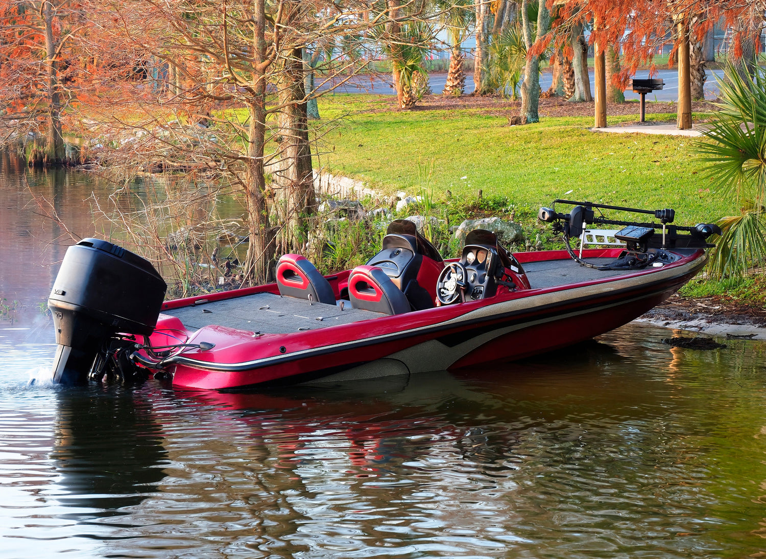 BOAT OUTFITTING - Boat Outfitting